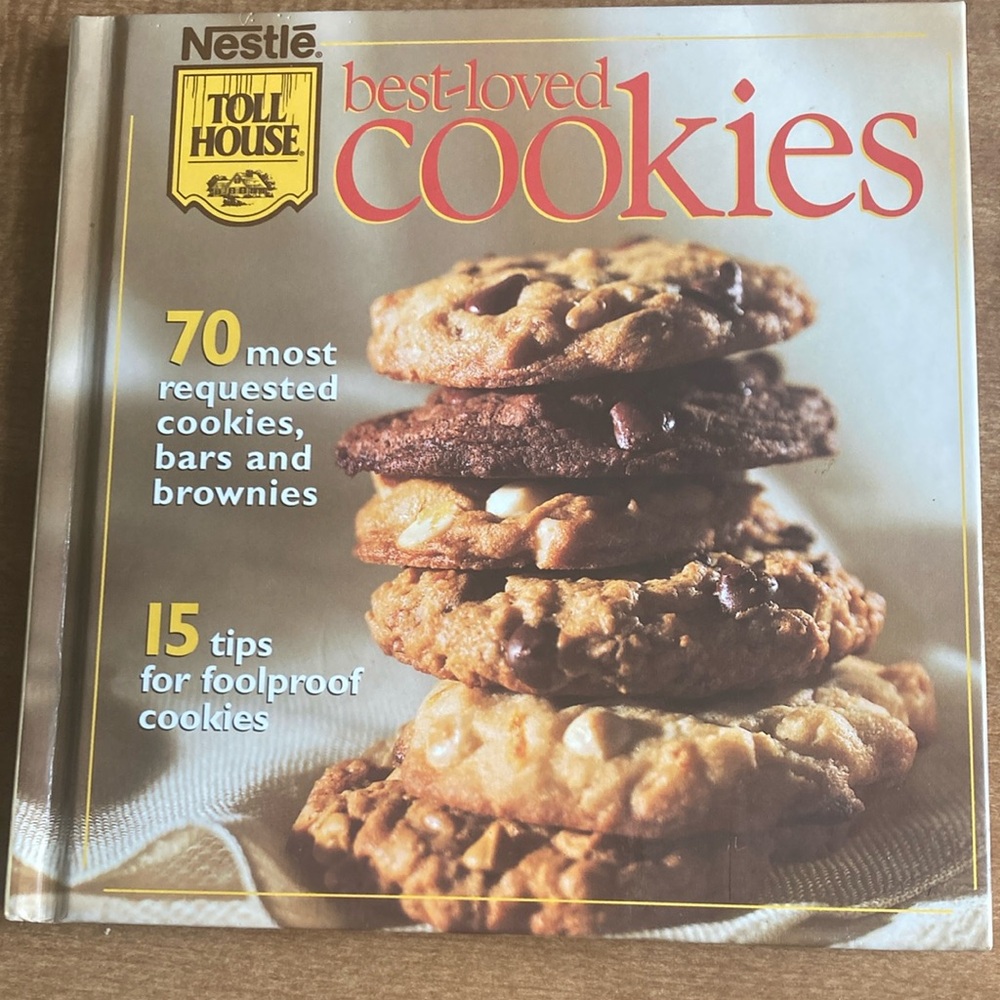 Nestle cookie cookbook Yellow and Red Kitchen Cookbook